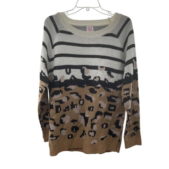Wanna B Sweaters - Wanna B Women's Cheetah Print Pullover Sweater Long Sleeve Size Large
